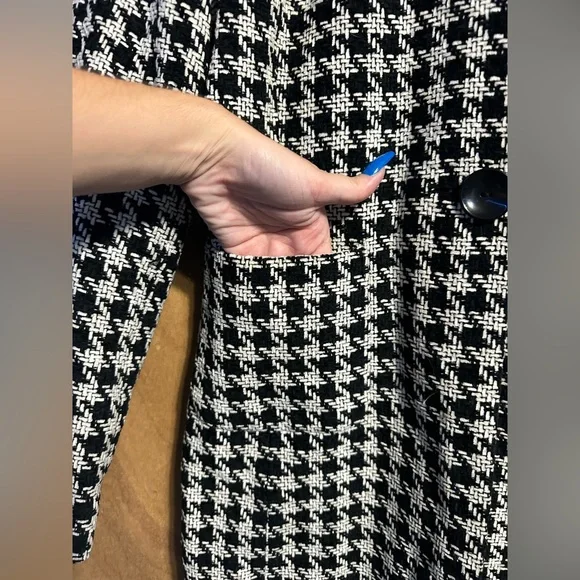 Jacket - Picture 3 of 9